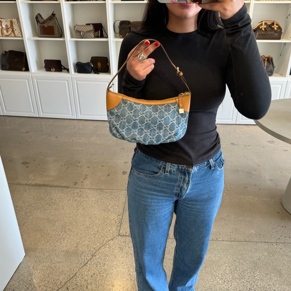 Authentic pre-loved Denim Gucci bag - Picture 2 of 9